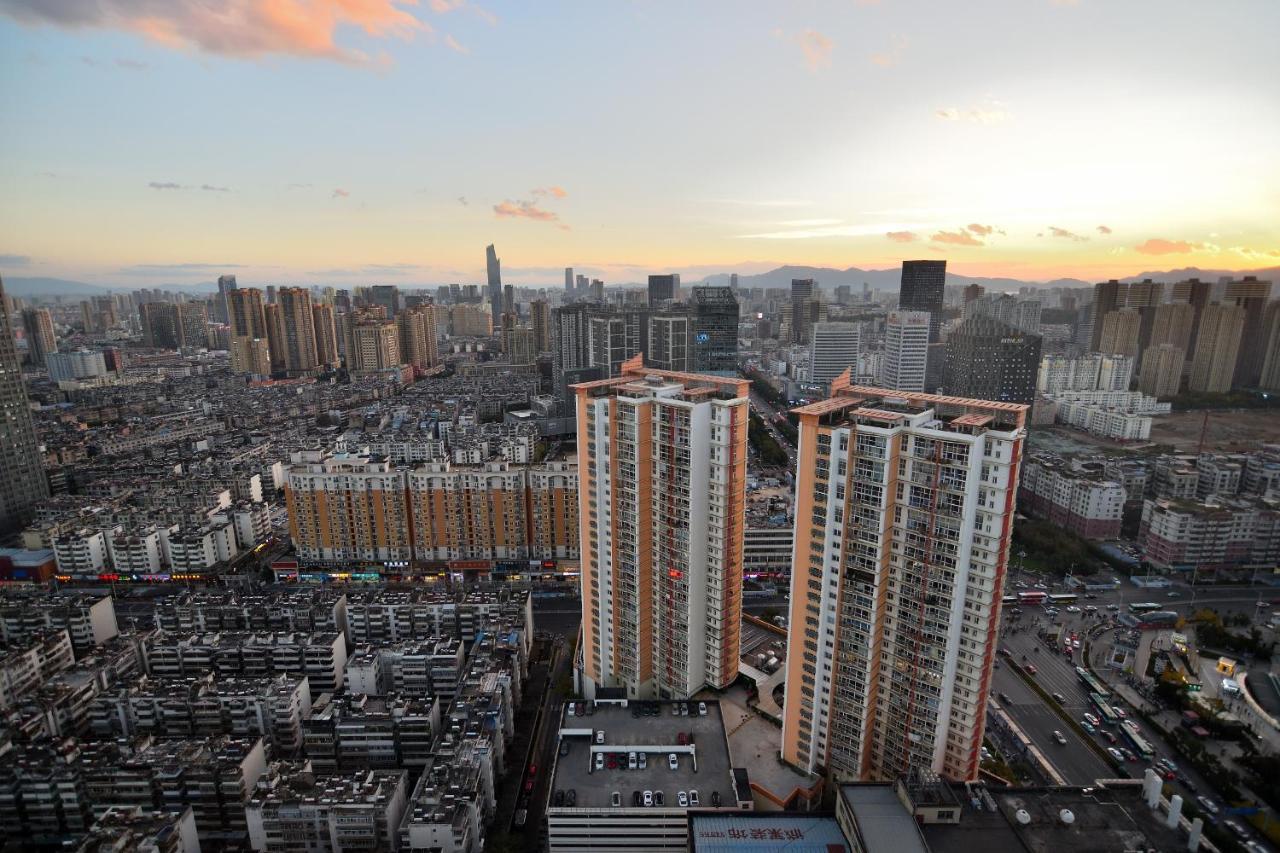 Kunming Hotel High Sky View Hotel Exterior photo